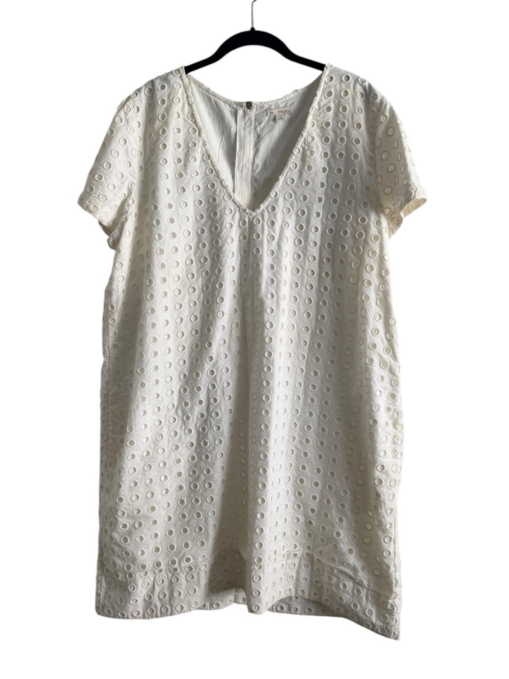 GAP Designed & Crafted White Eyelet Shift V-Neck Cottagecore Dress Size XL